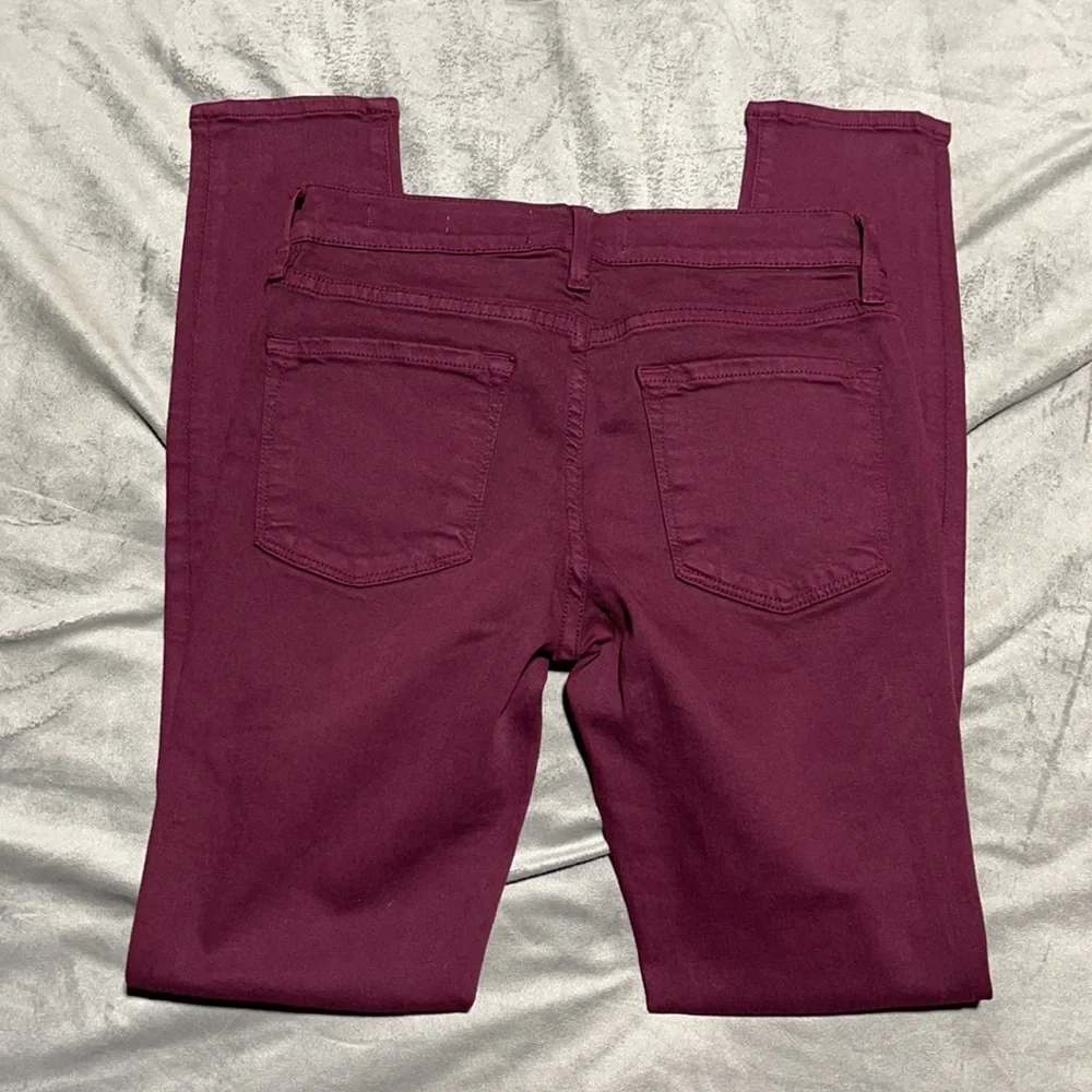 🥰🥰Frame Denim Burgundy Distressed Skinny Jeans🥰🥰 - Picture 5 of 11